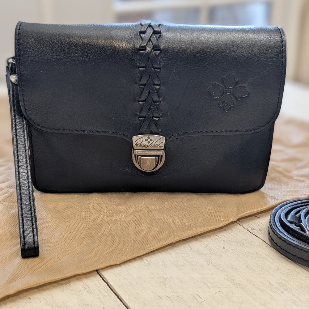 Elegant Black Leather Women's Bag